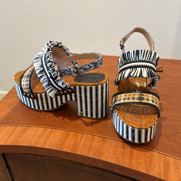 Coach raffia-adorned platform Nita Sandal mixed media like new! - Picture 4 of 12